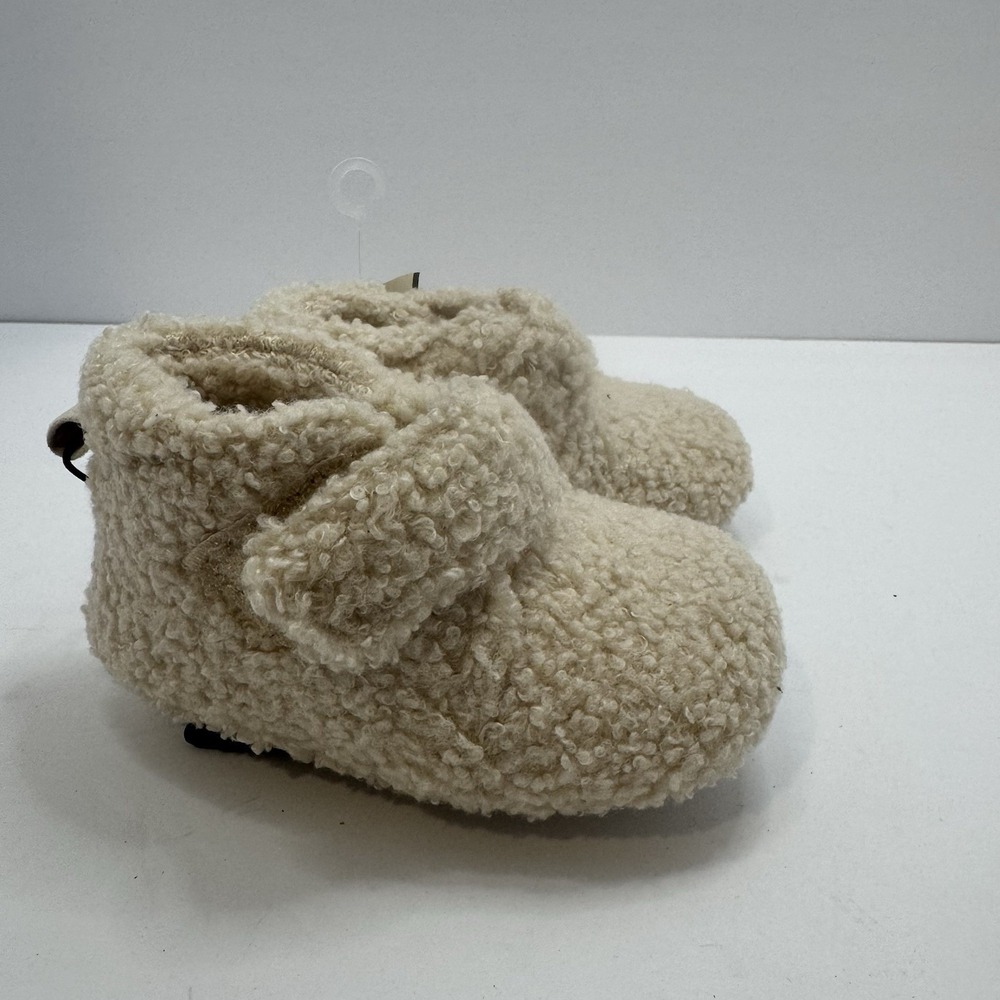 Wonder Nation Baby Boy Baby Girl  Bootie Slippers Faux Fur Cream Size 4c